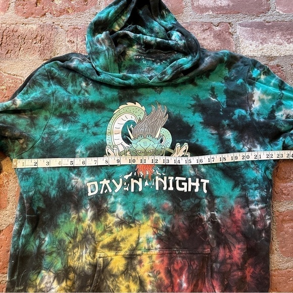 Day N Night 2017 Festival Tie Dye Hoodie size medium Lamar/Travis/Chance - Picture 7 of 16